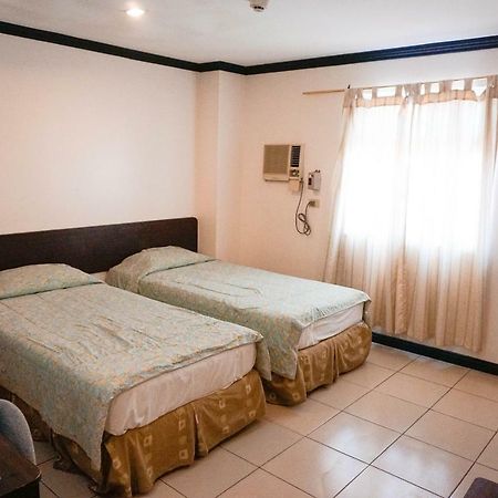 Crowne Garden Hotel Cebu Εξωτερικό φωτογραφία