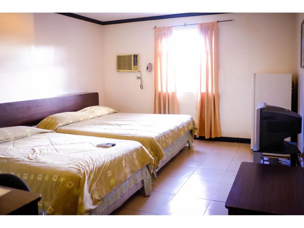 Crowne Garden Hotel Cebu Δωμάτιο φωτογραφία