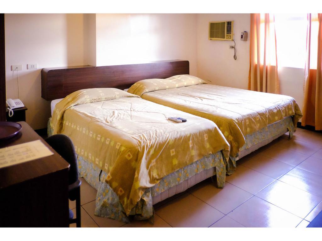 Crowne Garden Hotel Cebu Δωμάτιο φωτογραφία