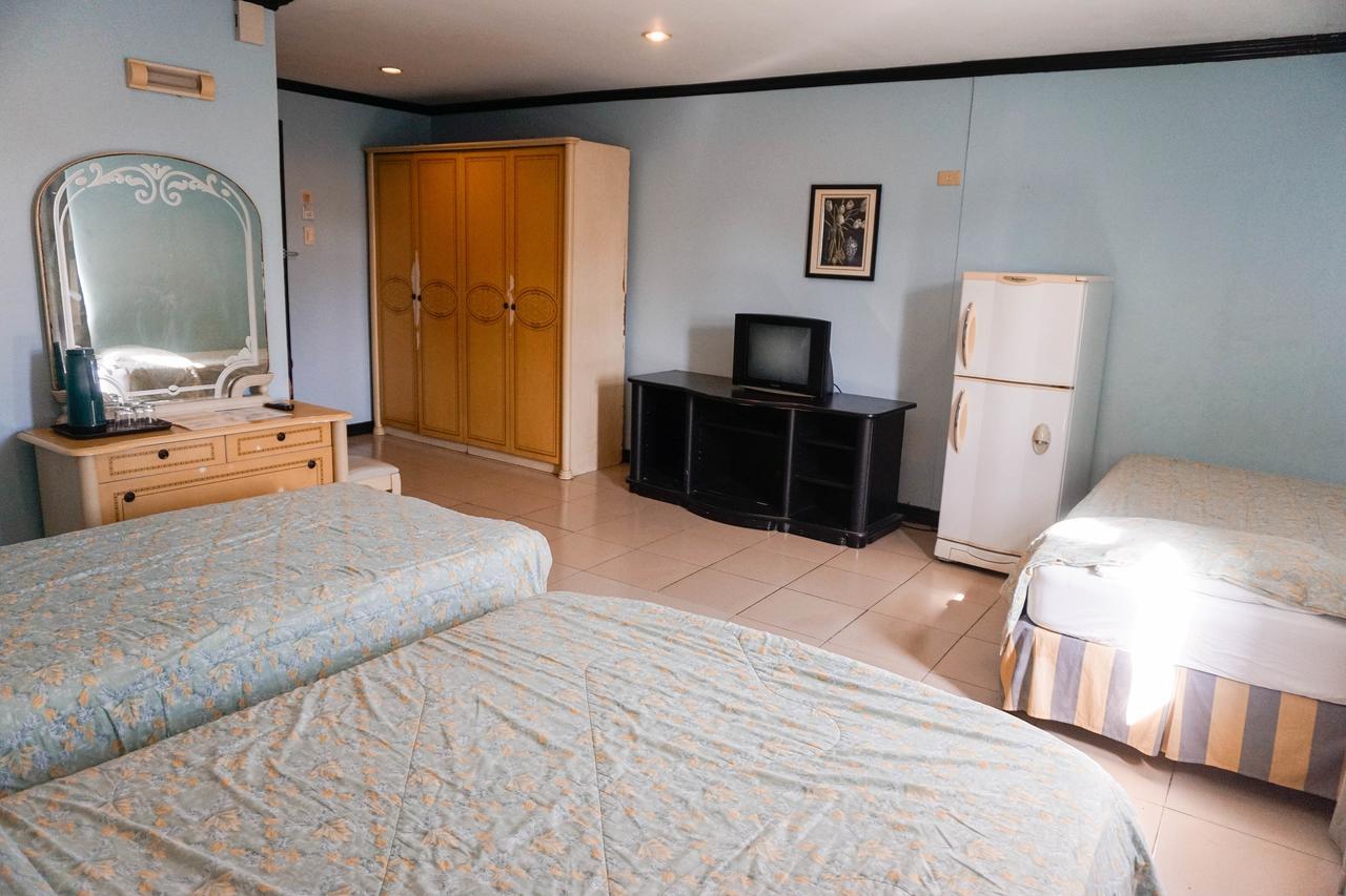 Crowne Garden Hotel Cebu Εξωτερικό φωτογραφία