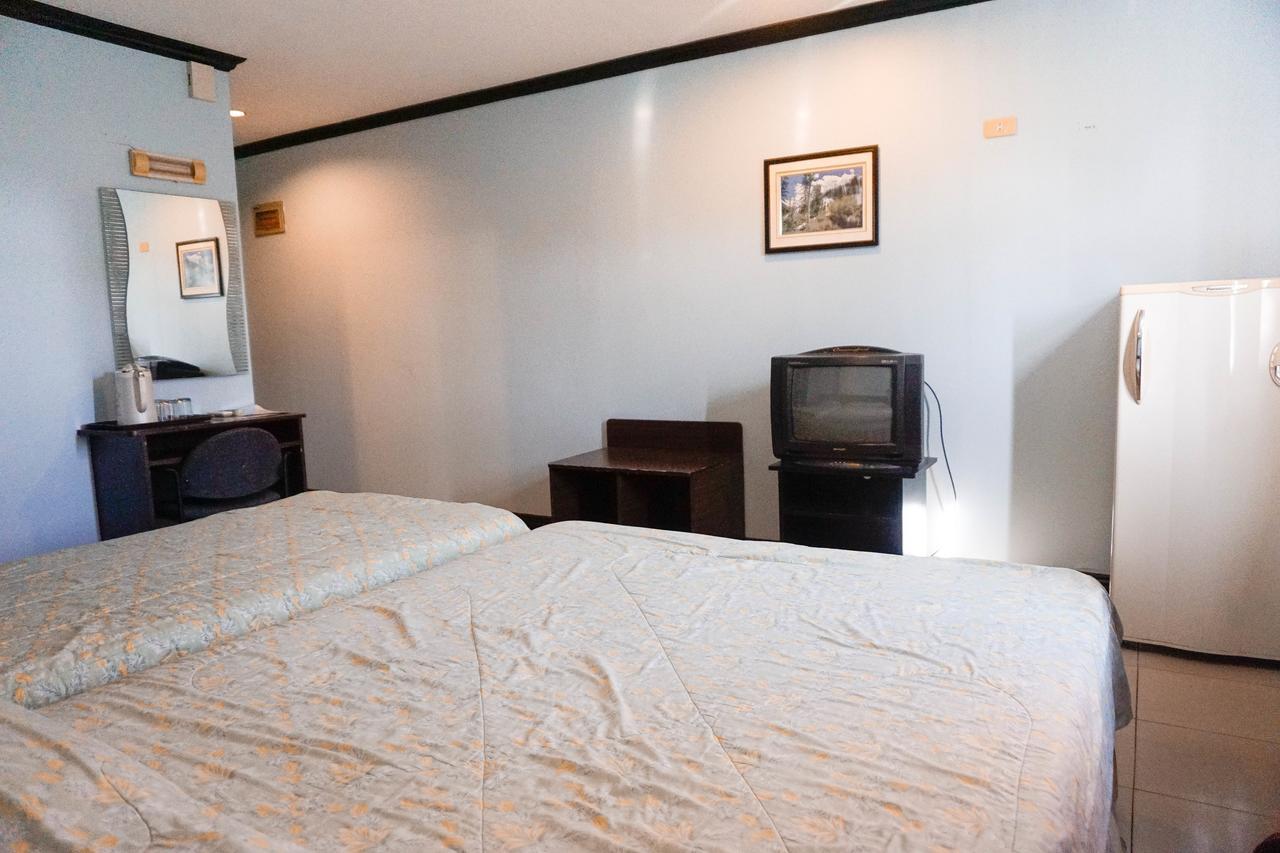 Crowne Garden Hotel Cebu Εξωτερικό φωτογραφία